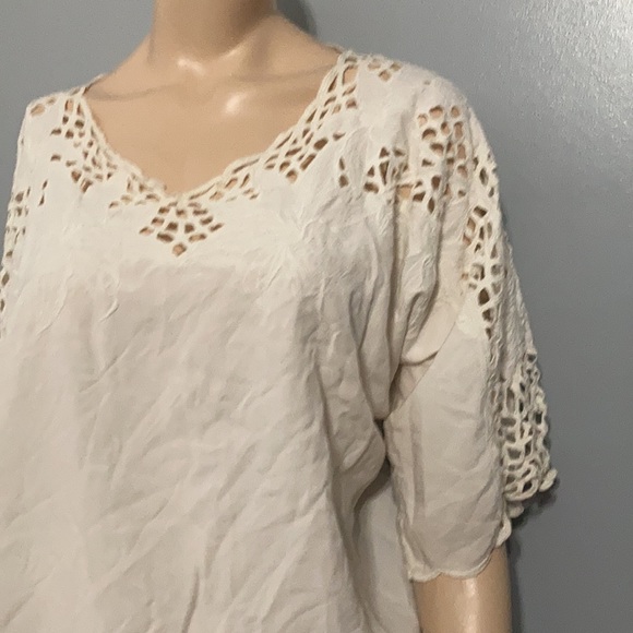 ⭐️Red Threads Lacework Sz XL⭐️ - Picture 5 of 7